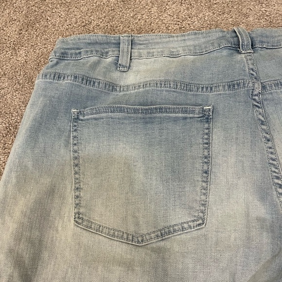 Lane Bryant Embroidered Denim Jean Shorts - Picture 7 of 8